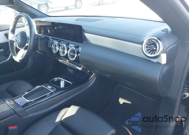 W1K5J4HB1SN519845: 43303592