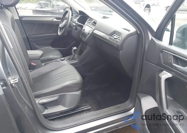 3VV2B7AX3NM067107: 43303699