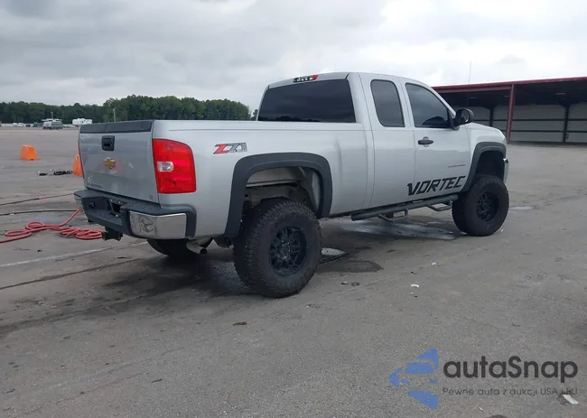 1GCRKSE7XCZ325628: 43304905