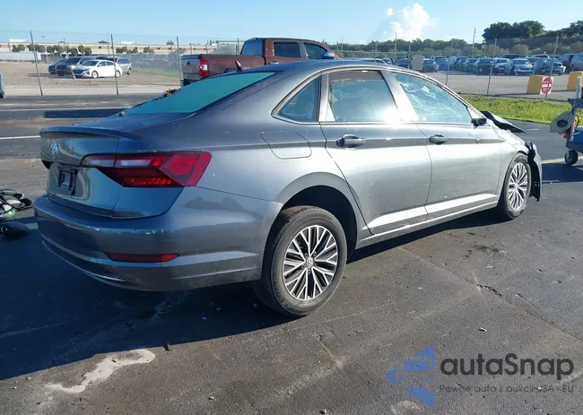 3VWC57BU0MM027173: 43304981