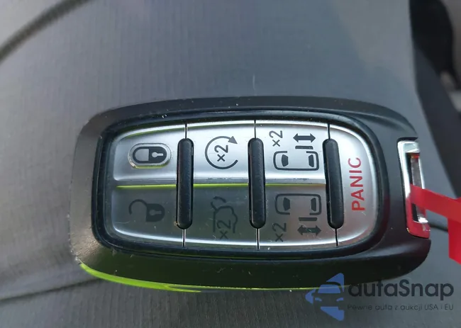 2C4RC1CG0PR529817: 43305062