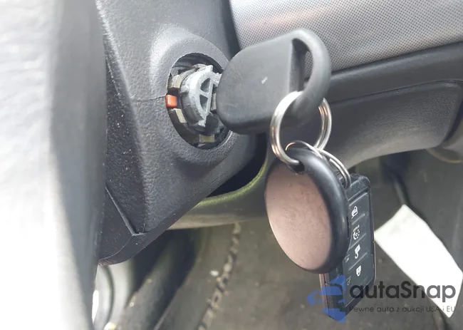 2MEHM79V64X618573: 43305160