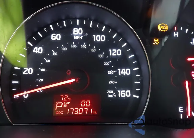 5XYKT4A79EG425043: 43305185