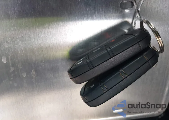 3C4NJDBB2JT155243: 43305317