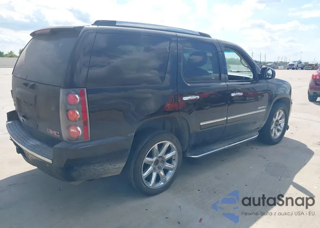 1GKS1EEF0CR294214: 43304440