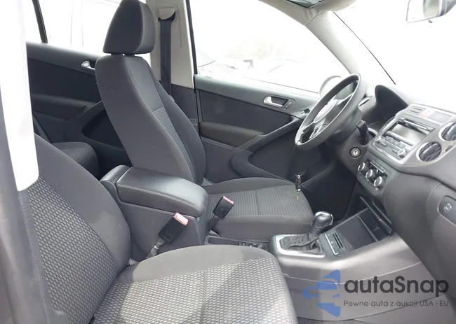 WVGAV7AX9BW533759: 43304518