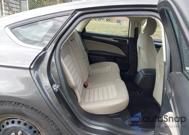 3FA6P0G7XKR213751: 43304539