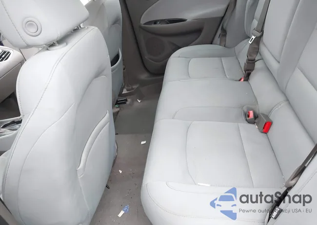 1G1ZB5ST3GF337400: 43304677