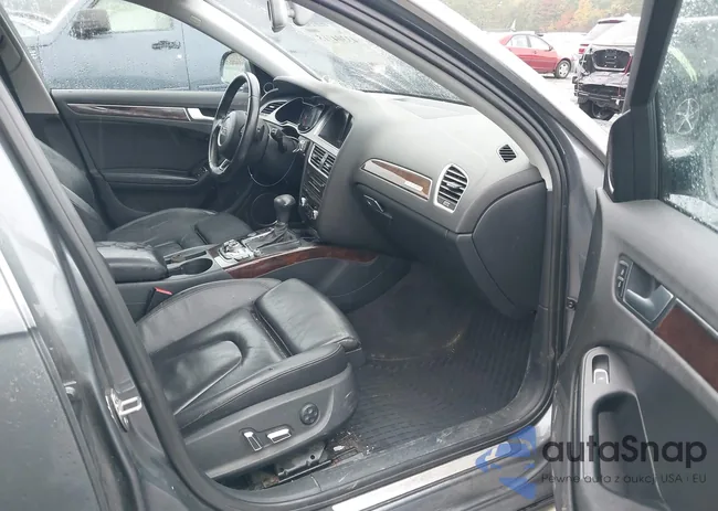 WA1UFAFL4DA158889: 43304713