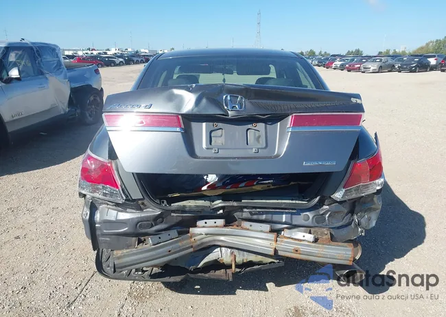 1HGCP2F66BA155232: 43304761