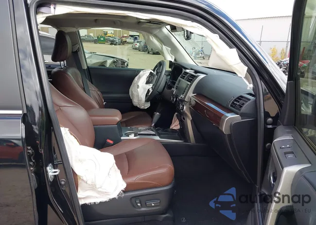 JTEZU5JR3L5223724: 43305780