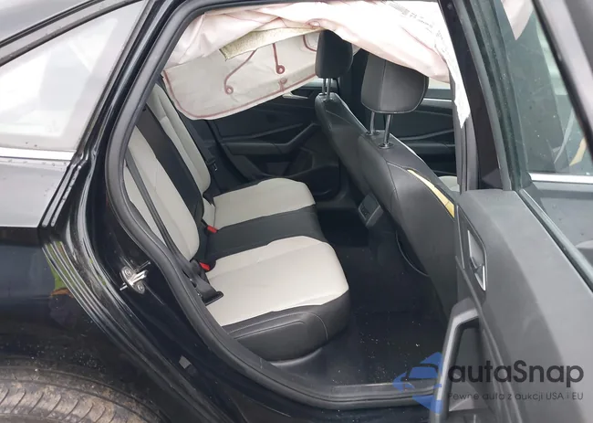 3VWC57BU0KM259480: 43305797