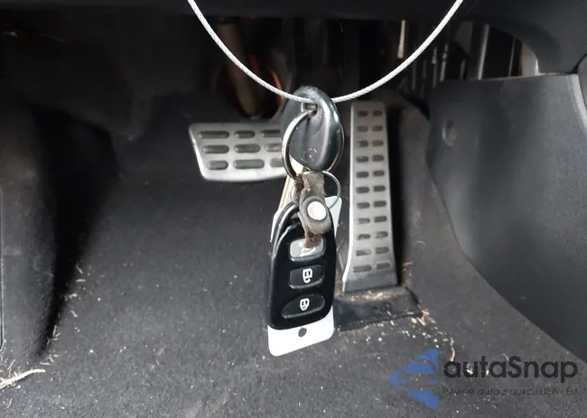 KMHTC6AD1GU288800: 43305823