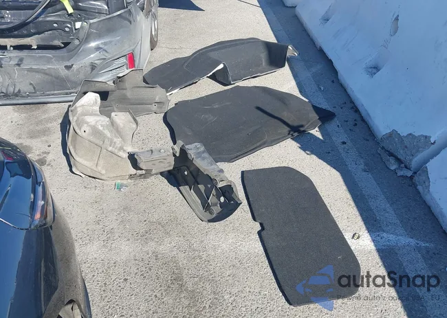 JHMZC5F34JC003947: 43305955