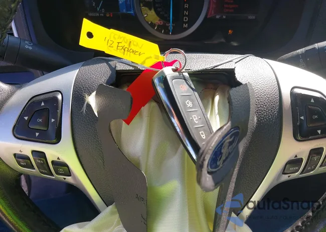 1FMHK8F86CGA31740: 43306068