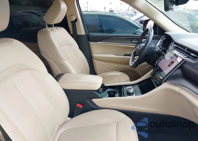 1C4RJJBG9M8192062: 43306072