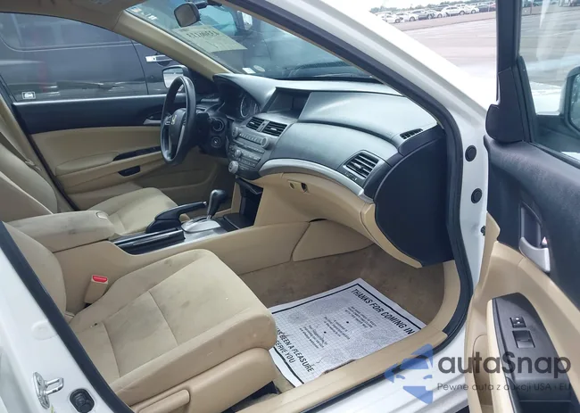 1HGCP2F3XCA067548: 43306113