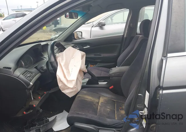 1HGCP2F31CA136398: 43306257