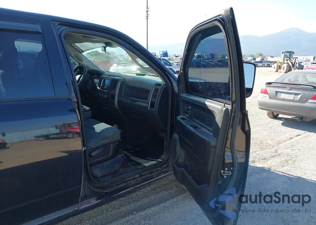 1C6RR7KP0DS646950: 43306298