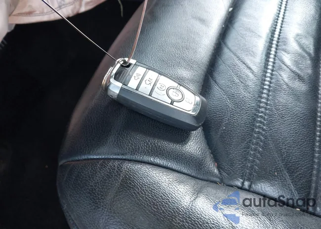 3FA6P0H91HR404306: 43305429