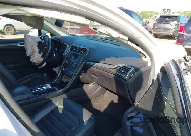 3FA6P0H91HR404306: 43305429