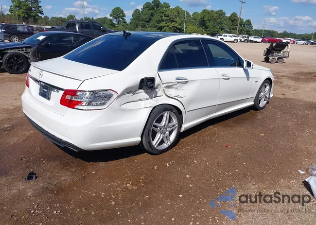 WDDHF5KB6CA657693: 43305625