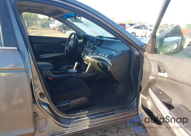 1HGCP26719A059365: 43305663