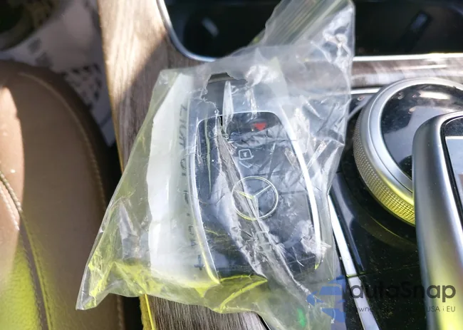 WDDZF4JB5HA082266: 43305744