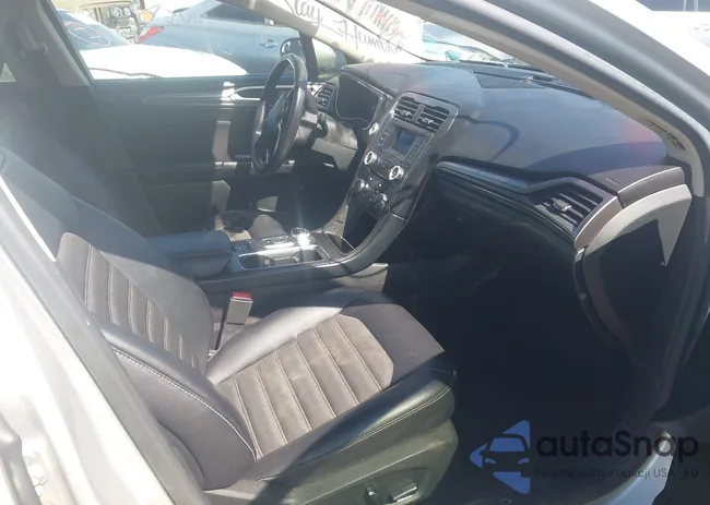 3FA6P0LU7HR188215: 43307048