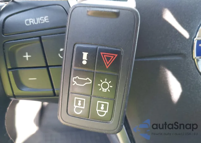 YV426MDC0F2626564: 43307235