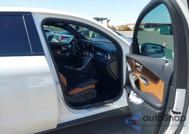 W1N0J8EB2NG033501: 43306399