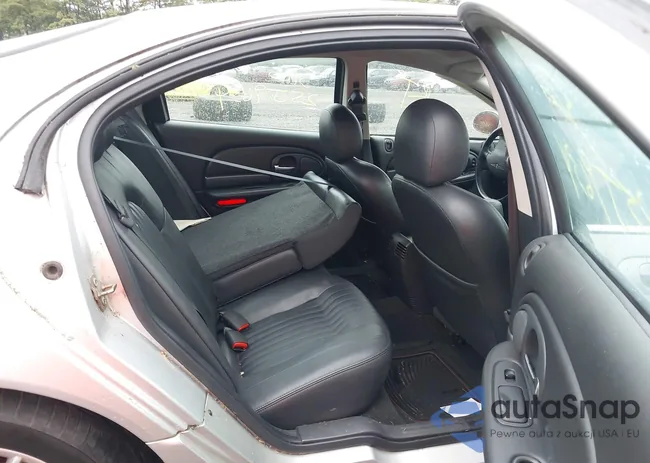 2C3HE76K04H697939: 43306545