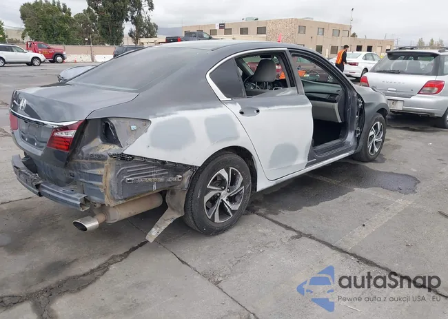 1HGCR2F33HA172918: 43306630