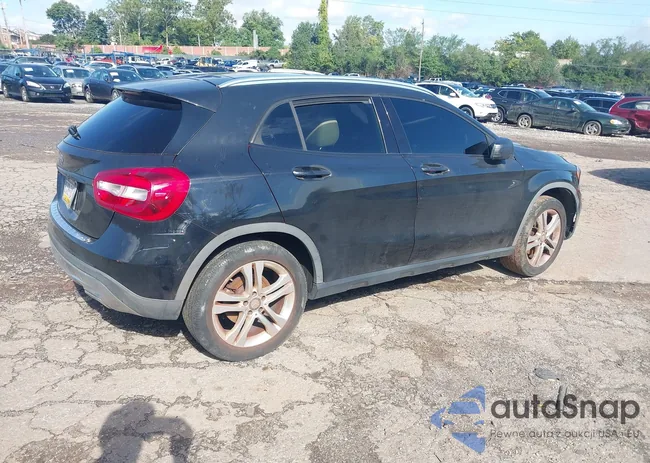 WDCTG4EB1FJ131770: 43307904