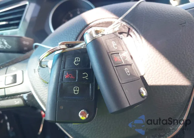 3VV3B7AX2MM145993: 43307929