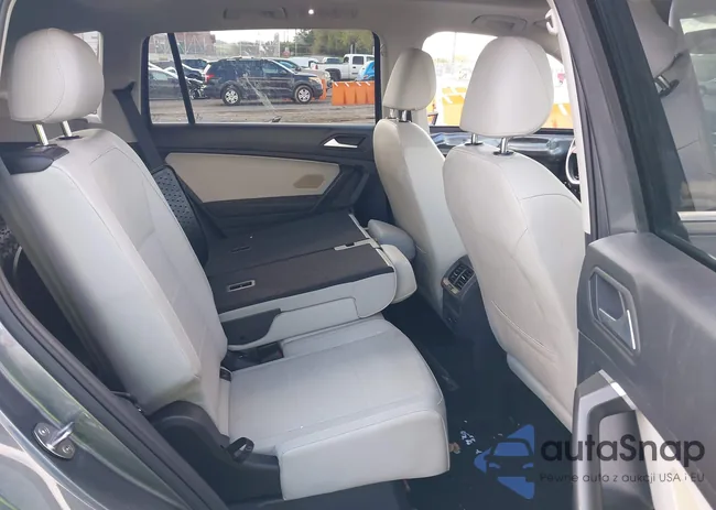 3VV3B7AX2MM145993: 43307929