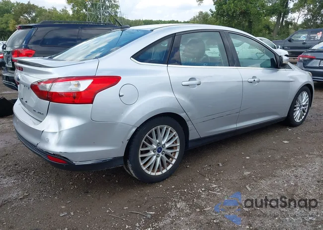 1FADP3J28EL223087: 43307989