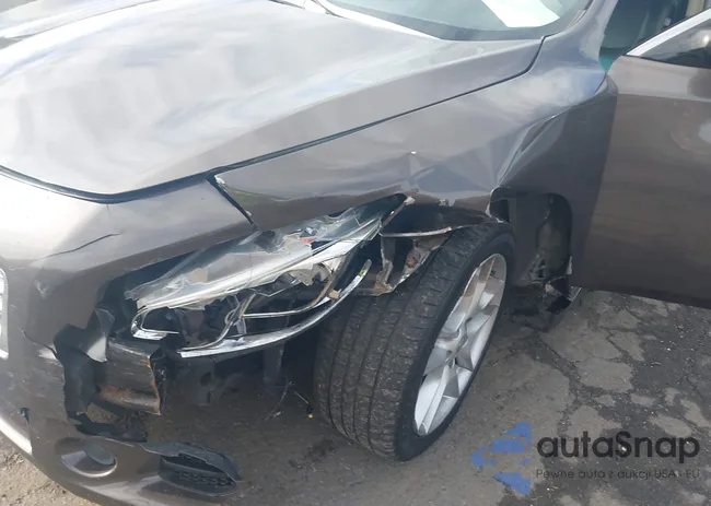 1N4AA5AP1CC823779: 43307996