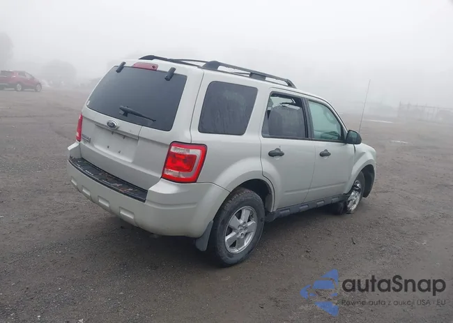 1FMCU03G29KA09726: 43308005