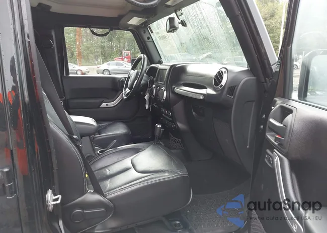 1C4BJWFG8DL525051: 43308050