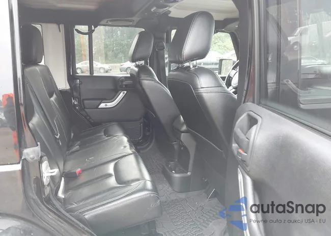 1C4BJWFG8DL525051: 43308050