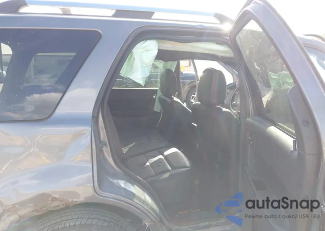 1FMCU9EG5BKB28684: 43308082