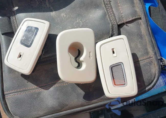 YV4L12UFXR2229918: 43308175