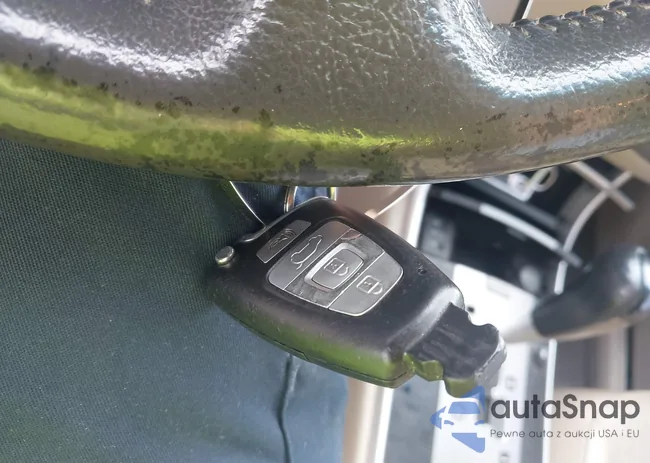 KM8NU4CC4AU136743: 43308276