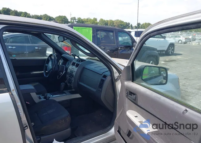 1FMCU0D79AKA03909: 43308311