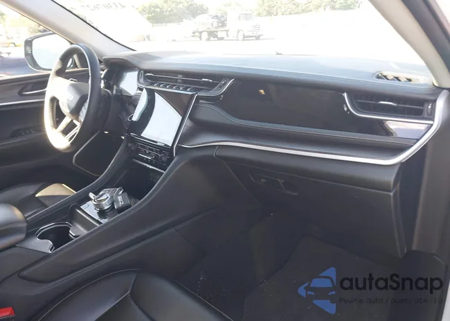 1C4RJYB63RC720666: 43307627