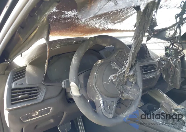 5UXCY8C09M9F44368: 43307635