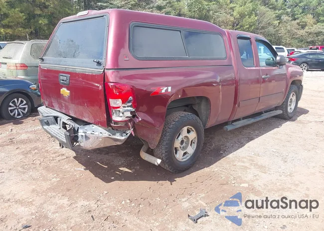 1GCRCSE0XDZ409093: 43307652