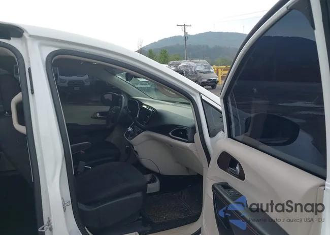 2C4RC1DG8HR668271: 43307697