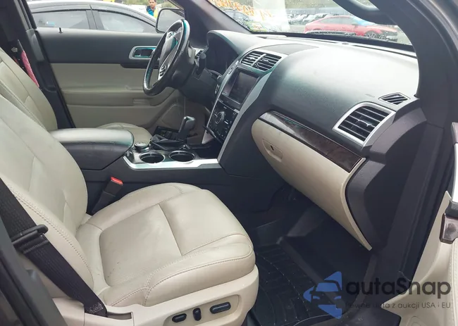 1FMHK8F85CGA50196: 43307704